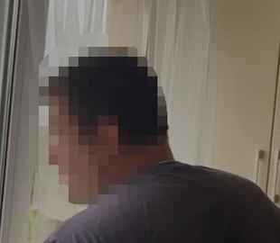 В Киеве фотограф представлялся в Instagram девочкой и совращал детей - подробности