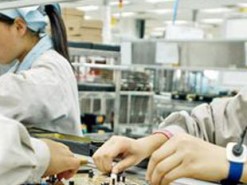 Контрактные производители компьютеров уходят из Китая