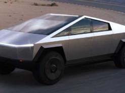 Обіцяного три роки чекають, або й більше. Ілон Маск назвав нові терміни постачання Cybertruck