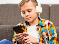 В Іспанії заборонять соцмережі для дітей до 16 років