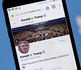 Twitter додає до твітів Трампа примітку про перемогу Байдена на виборах у США