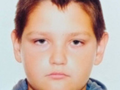 Пішов на прогулянку і зник: на Київщині розшукують 11-річну дитину