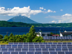 Сонячна суперпанель у Японії дасть стільки ж електрики, як 20 ядерних реакторів