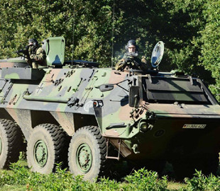 У В'єтнамі помітили бронетранспортер, схожий на український БТР-4, – Defense Express
