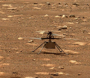 NASA Ingenuity взлетел над поверхностью Марса