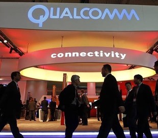 Прибыль Qualcomm рухнула вдвое