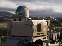 В США испытали лазерную пушку на рое беспилотников