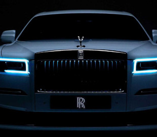 Американский автодилер впервые продал Rolls Royce Ghost за биткоины