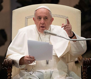 Папа Франциск привітав із Великоднем українською мовою і закликав до перемир'я