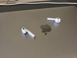 Apple выпустит новую колонку и наушники