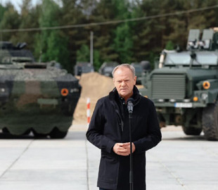 Польща розпочала фортифікаційні роботи на кордоні з Білоруссю – Туск