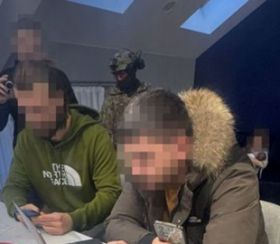 "Заробляли" на дитячій порнографії: повідомлено про підозру адміністраторам підпільної мережі