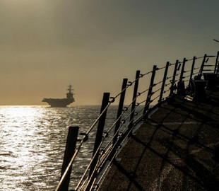 Три авіаносці США рушили до Близького Сходу та Європи: Forbes пояснив, що відбувається