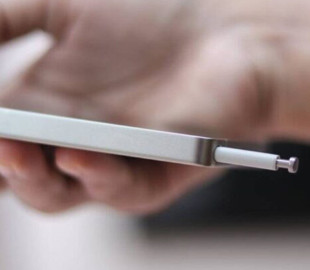 Samsung може повернути підтримку S Pen у складні смартфони