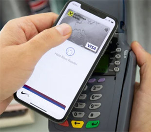 Росіян залишили без Apple Pay та Google Pay: санкції у роботі