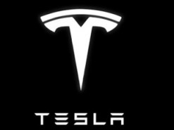 Tesla отказалась активировать автопилот в Model 3 после перепродажи