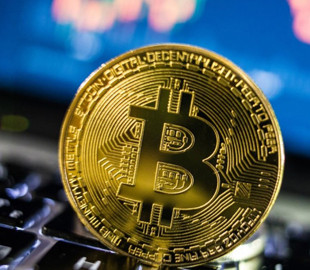 Біткоїн обвалився нижче $ 19 тисяч вперше з листопада 2020 року