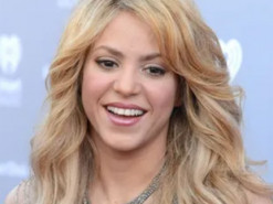 Как Шакира выглядела в 2000-х и сейчас: в сети показали фото