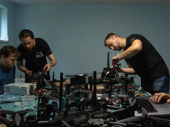 Український ШІ-стартап з виробництва дронів Swarmer залучив $2,7 млн інвестицій