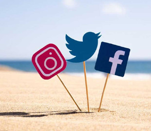 У США планують перевіряти соцмережі туристів за останні п’ять років