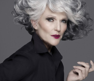 Мама Илона Маска показала свое новое платье: от украинского дизайнера