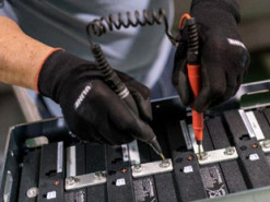 Себестоимость электромобилей и обычных машин на ДВС сравняется уже к 2023 году