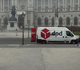 Штучний інтелект DPD зламався: образив фірму та вилаявся на клієнта