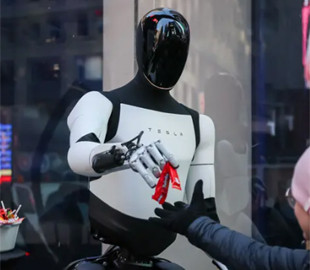 Ілон Маск назвав технологію, яка "знищить бідність" і зробить роботу необов’язковою