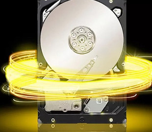Світові поставки HDD продовжують падати