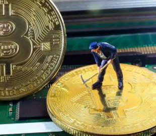 Сложность майнинга биткоина снизилась еще на 4,8%