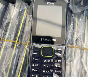 Везли телефони на пів мільйона гривень: на Буковині затримали двох чоловіків