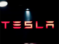 Tesla призупинила масове виробництво робота Optimus через конструкційні проблеми