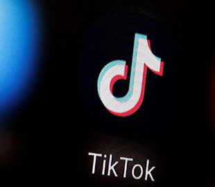 12-летняя девочка из Великобритании подает в суд на TikTok