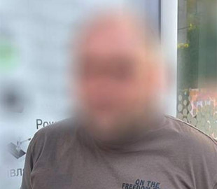 Правоохоронці арештували шахрая за привласнення техніки Apple на 3 млн грн