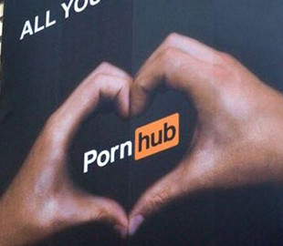 Власника Pornhub оштрафували на $5 млн через дитяче порно