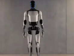 Tesla невдовзі планує почати продаж свого людиноподібного робота: відома дата