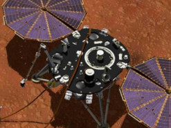 Марс дрожит. Аппарат NASA вернулся к жизни и уловил мощное марсотрясение