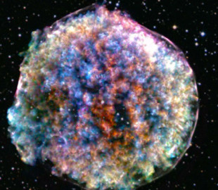 Астрономи підрахували відстань до наднових, випромінювання яких дісталося Землі