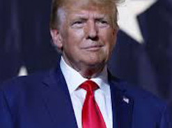 Трамп погрожує судитися з Penguin Random House через книжку про його фінанси