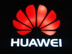 Huawei троллит флагманские новинки Samsung