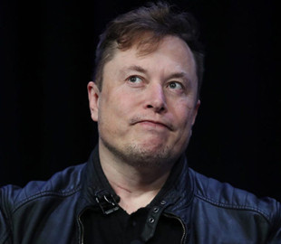 Илон Маск: Tesla хоть сейчас может начать производство грузовиков Semi, но для этого пока не хватает аккумуляторов