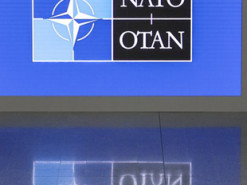 НАТО відкриє офіс у нейтральній Швейцарії