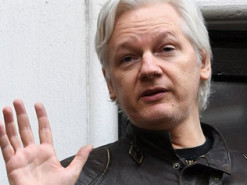 Ассанжу в тюрьме грозит смертельная опасность