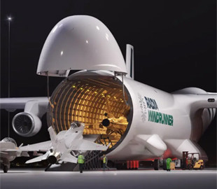 6800 м³ вантажного простору: США показали літак, що вміщує чотири F-16 без розбирання