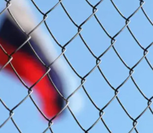 Президент Румунії каже про "вагому підозру", що РФ втручалась у травневі вибори