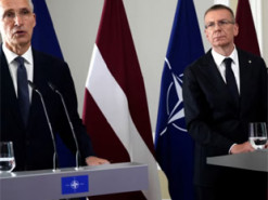 Столтенберг: НАТО готове захищати своїх членів на тлі загроз з боку Росії