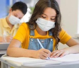 В Киеве ученики 5-11 классов переходят на дистанционное обучение