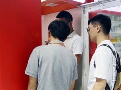 В Китае установят сотни тысяч мини-клиник с искусственным интеллектом