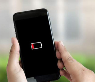 Телефон новий, а заряджається повільно: три помилки, які ви допускаєте