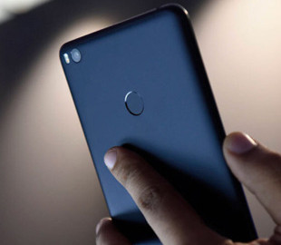 У Росії оголосили загрозами безпеці смартфони, супутниковий інтернет і західні IT-сервіси